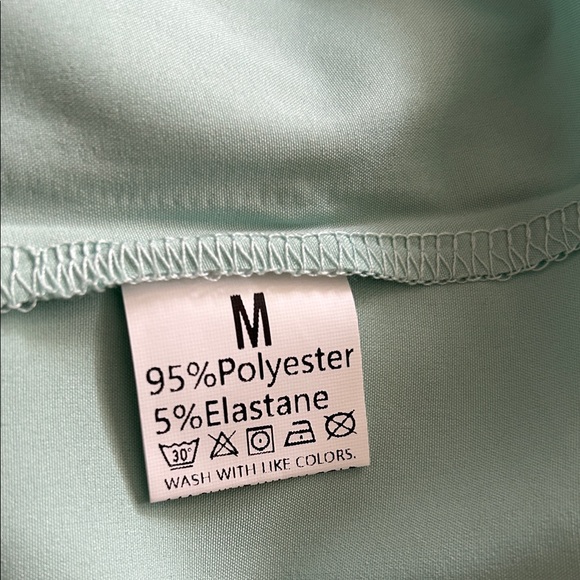 Elegant Mint Green Sequin Top NWOT - Picture 12 of 13